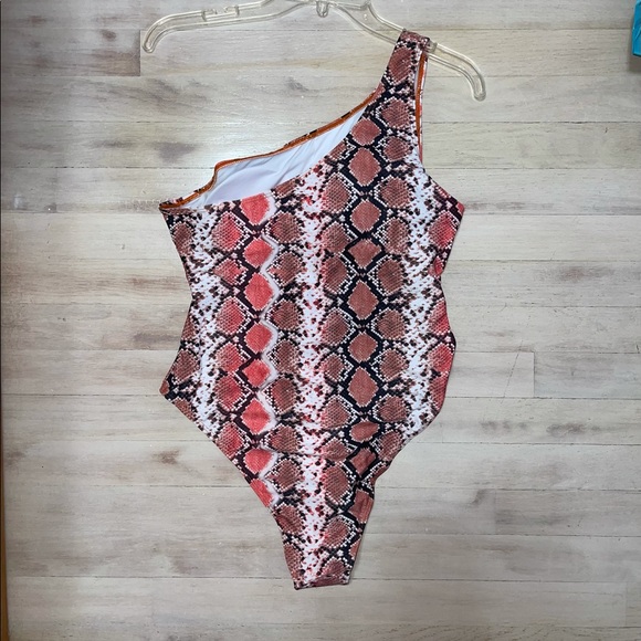 SwimSuit - Picture 2 of 4